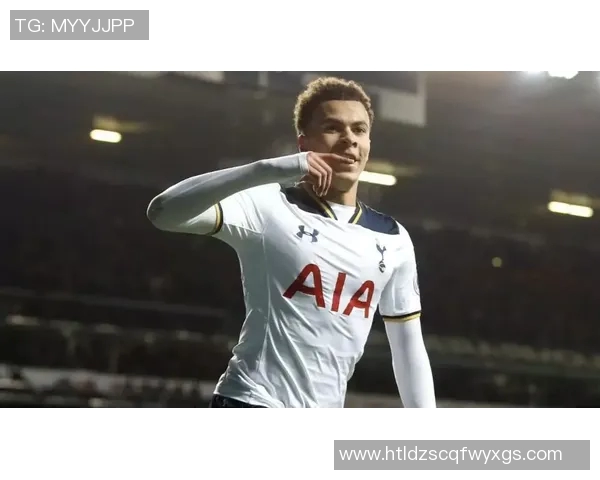 足球明星博巴格女友揭秘她的生活与爱情故事引发热议